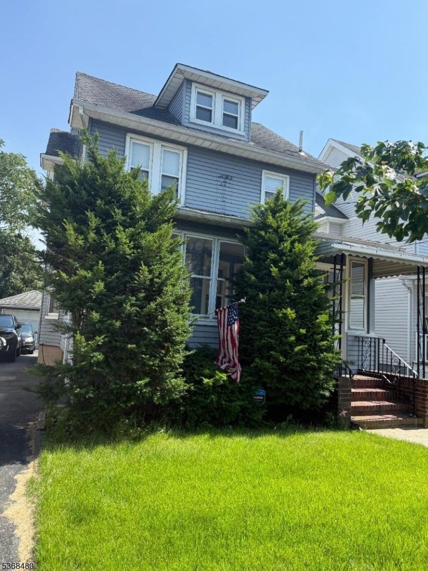 Photo of Listing #3972508