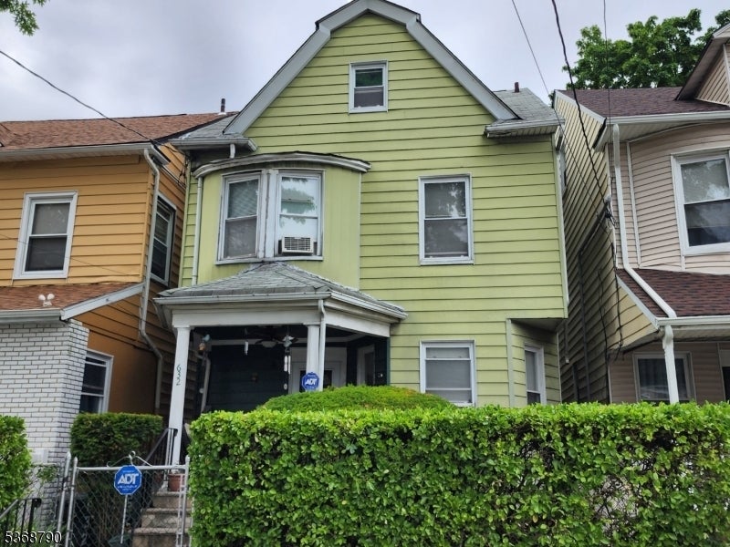 Photo of Listing #3972880