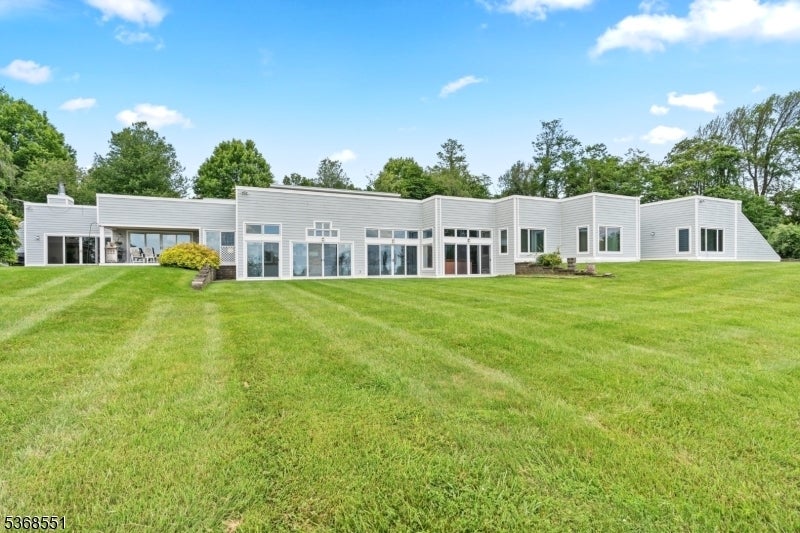 Photo of Listing #3972911