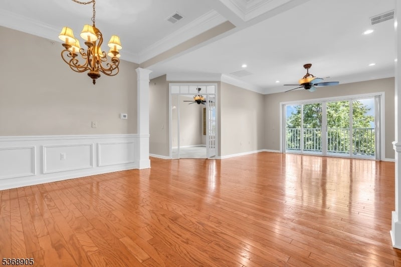 Photo of Listing #3972982