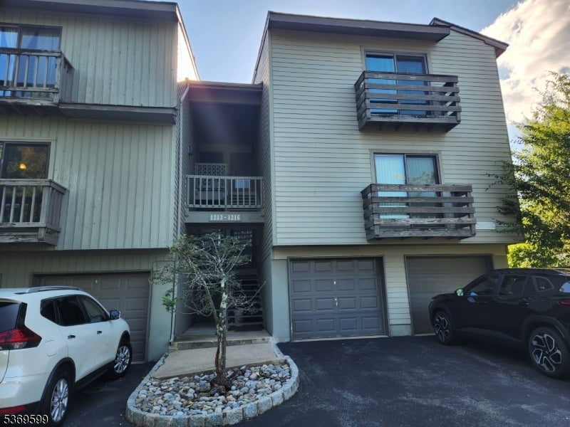 Photo of Listing #3973470