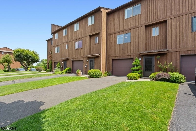Photo of Listing #3973619