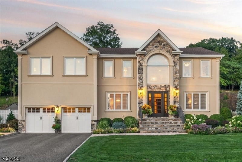 Photo of Listing #3973716