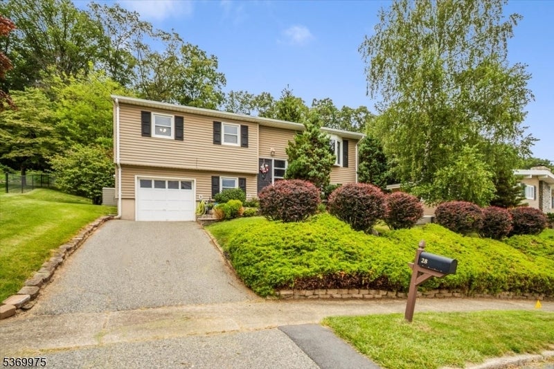 Photo of Listing #3973719
