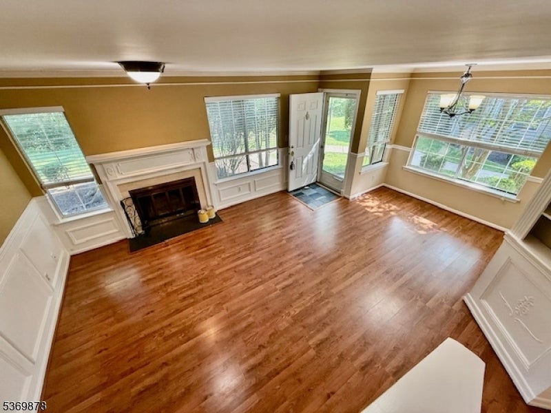 Photo of Listing #3973745