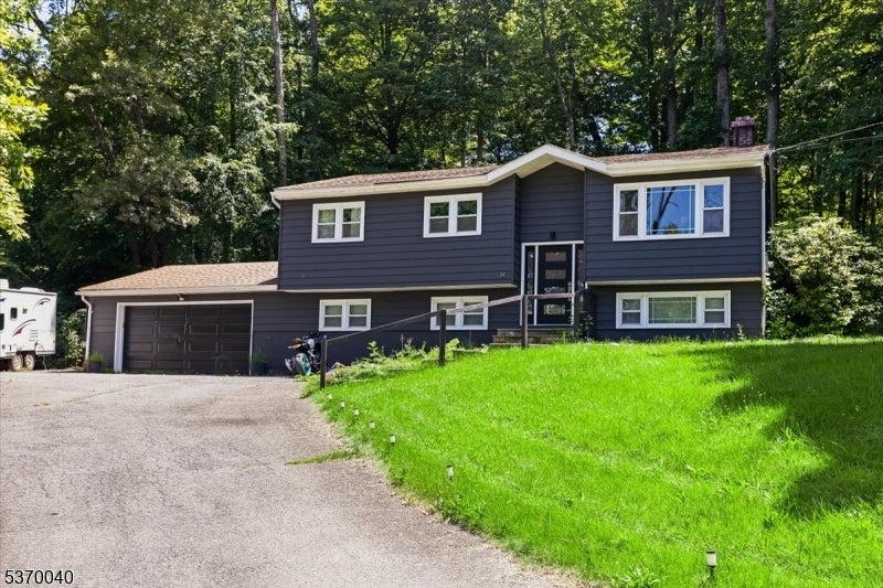 Photo of Listing #3973801