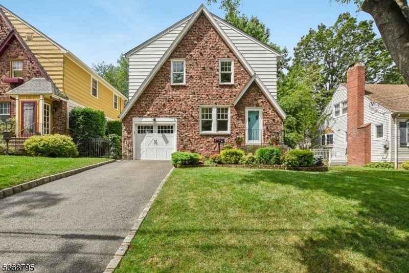 Photo of Listing #3973856