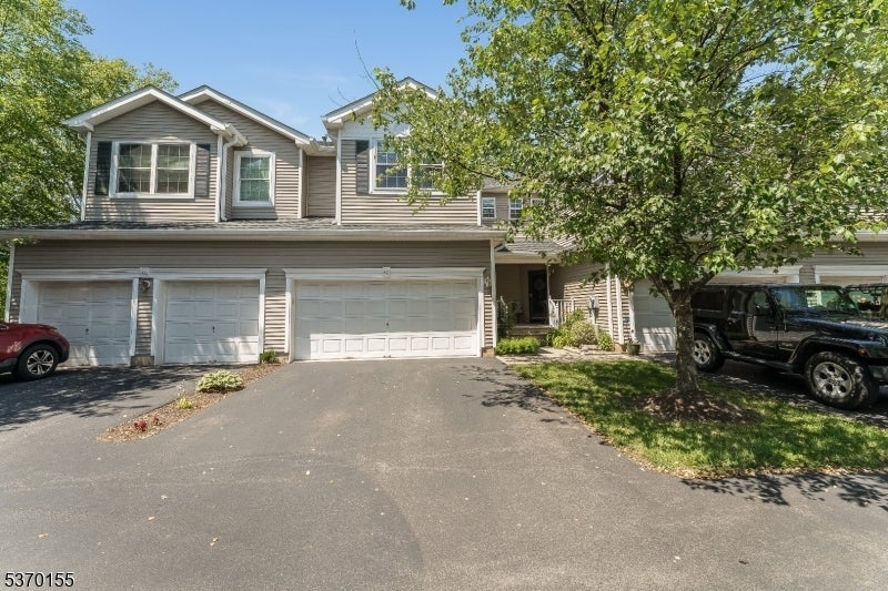 Photo of Listing #3973926