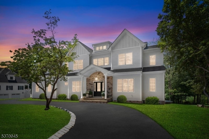 Photo of Listing #3973956