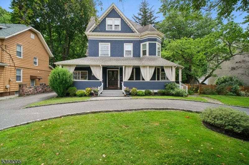 Photo of Listing #3974076
