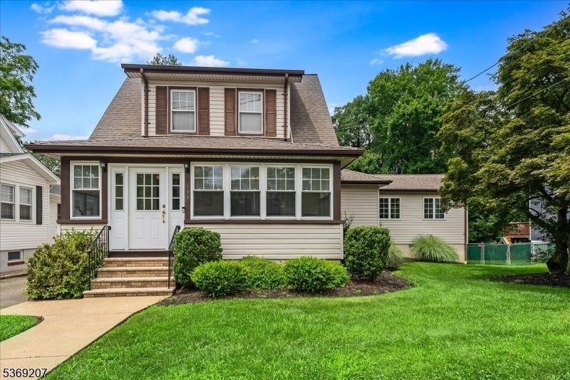 Photo of Listing #3974125