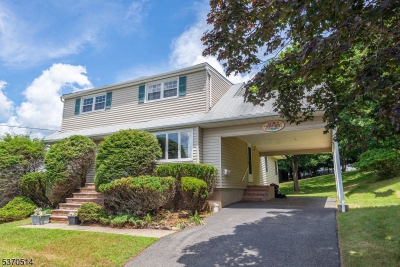 Photo of Listing #3974202