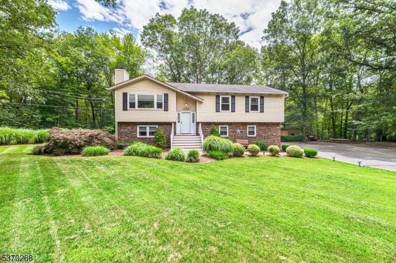 Photo of Listing #3974245
