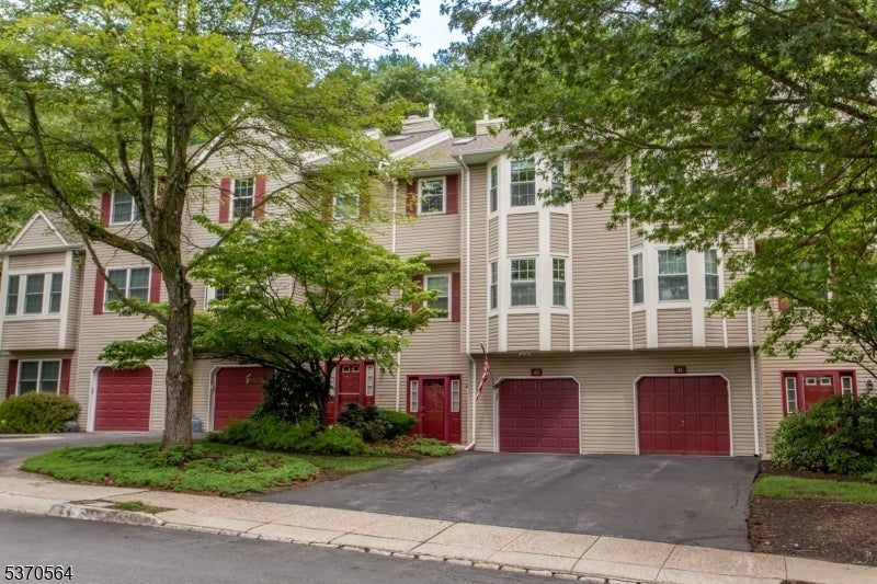 Photo of Listing #3974258