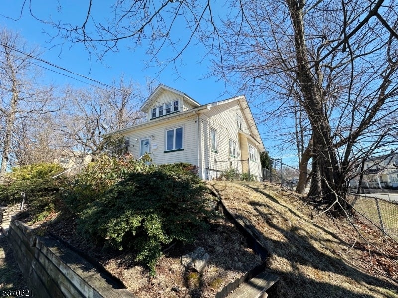 Photo of Listing #3974313