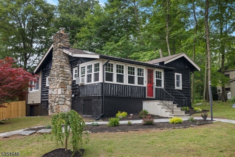 Photo of Listing #3974372