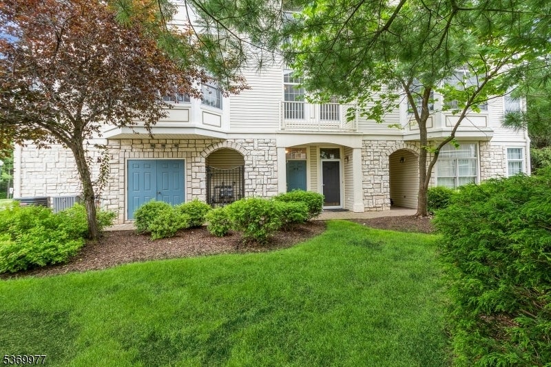 Photo of Listing #3974391