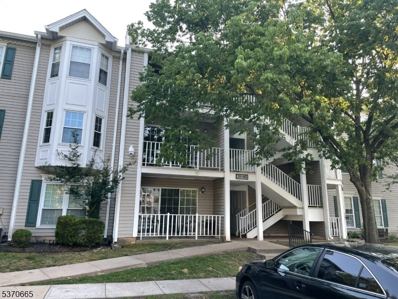 Photo of Listing #3974393