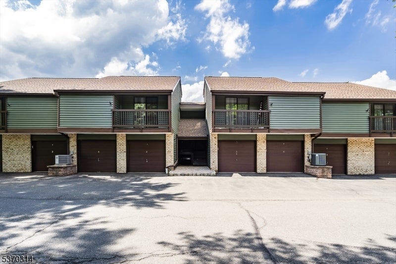 Photo of Listing #3974416