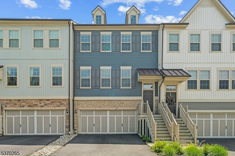 Photo of Listing #3974425