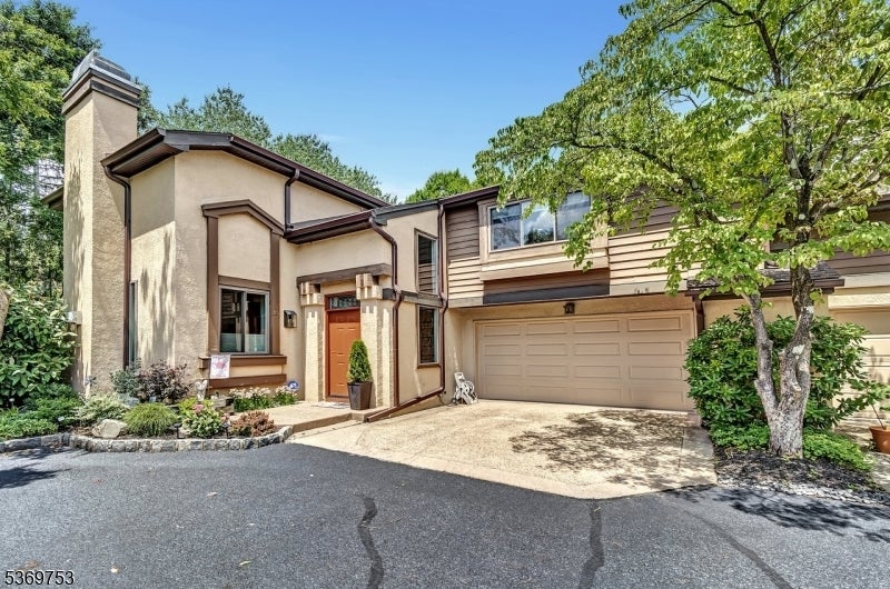 Photo of Listing #3974715