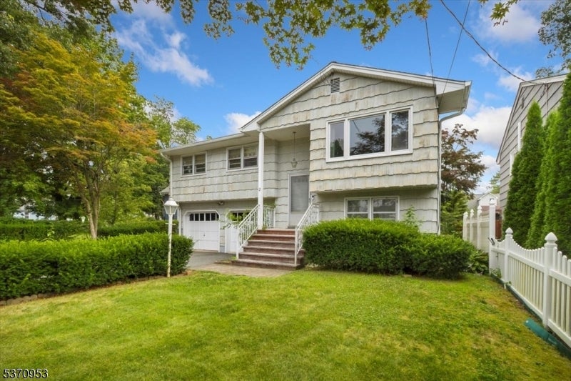 Photo of Listing #3974745