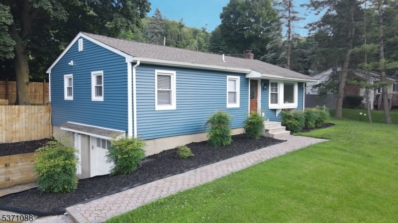 Photo of Listing #3974794