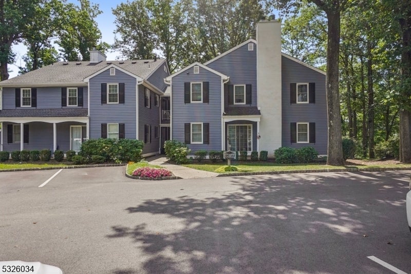 Photo of Listing #3974861