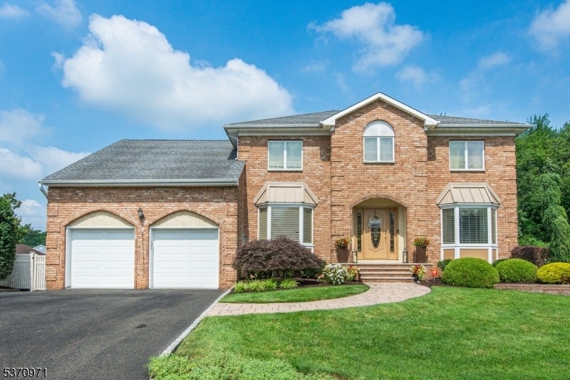 Photo of Listing #3974918