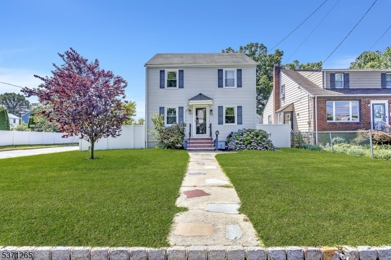 Photo of Listing #3974956