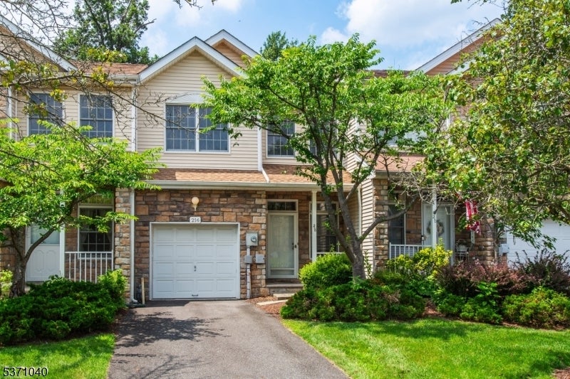 Photo of Listing #3974979