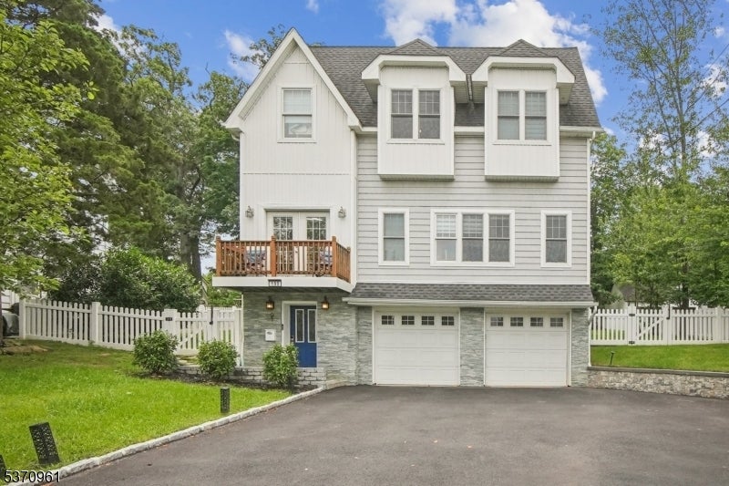 Photo of Listing #3975082