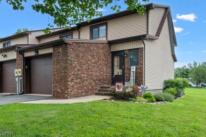 Photo of Listing #3975100