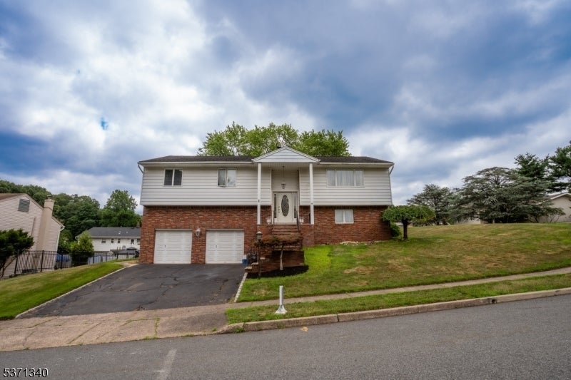 Photo of Listing #3975120