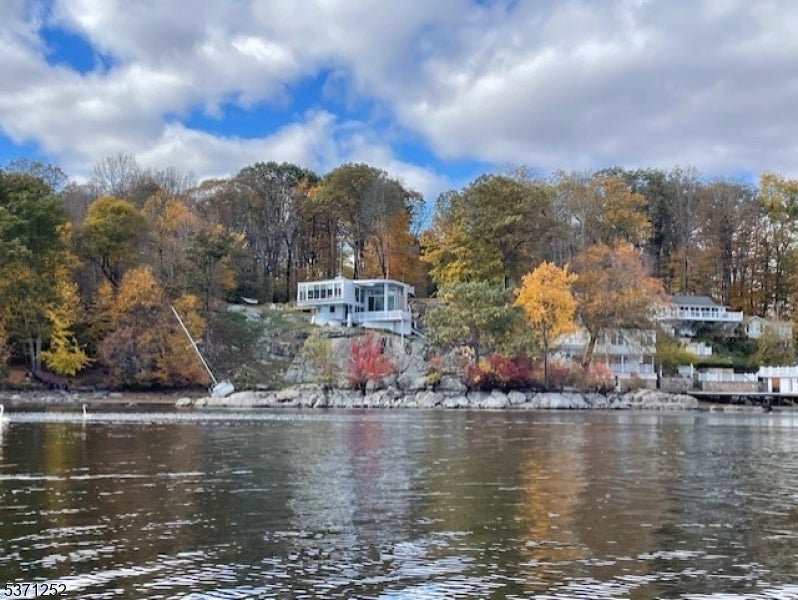 Photo of Listing #3975221