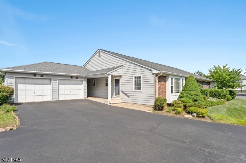 Photo of Listing #3975244