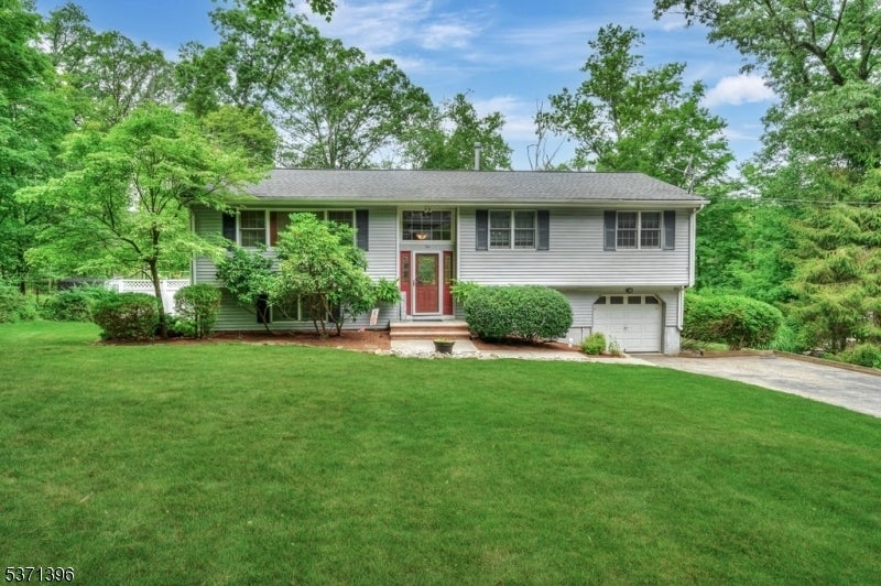 Photo of Listing #3975249