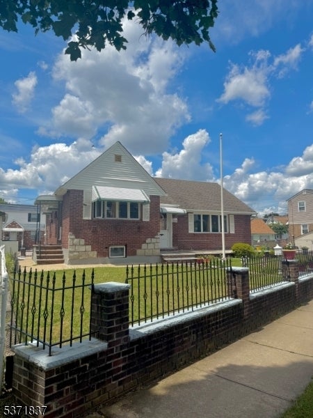 Photo of Listing #3975419