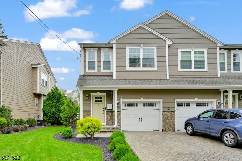 Photo of Listing #3975420