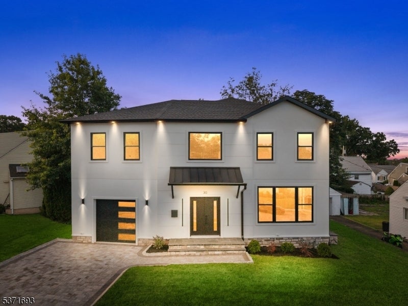 Photo of Listing #3975530