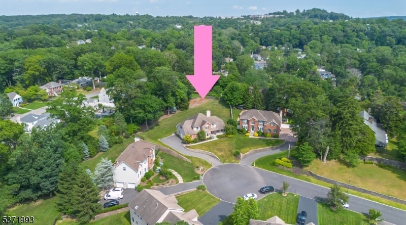 Photo of Listing #3975549