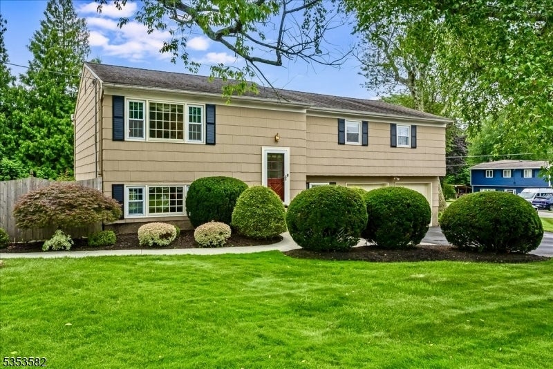 Photo of Listing #3975594