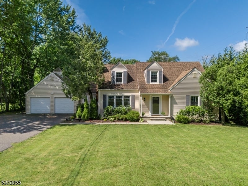 Photo of Listing #3975675