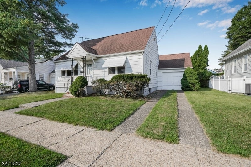 Photo of Listing #3975851