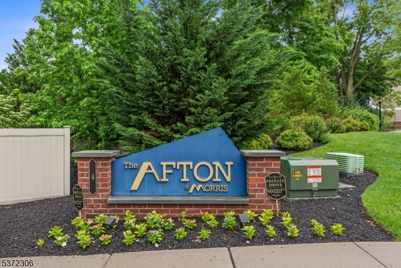 Photo of Listing #3975894