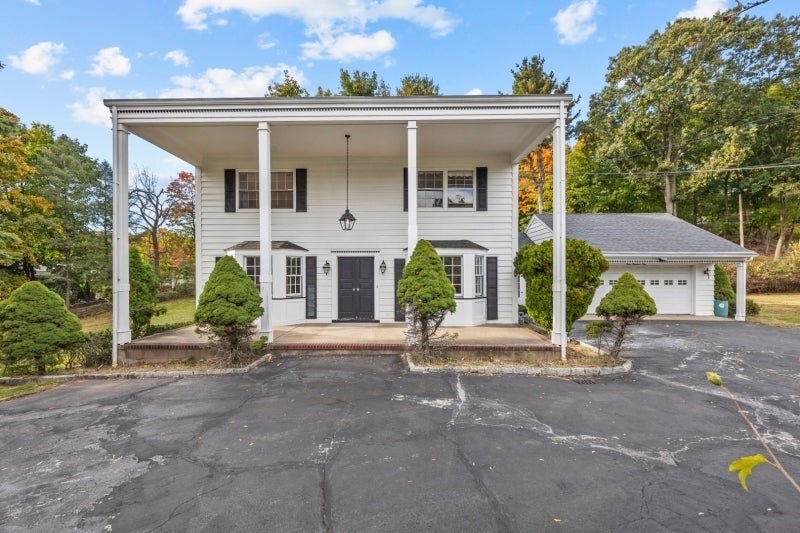 Photo of Listing #3975895
