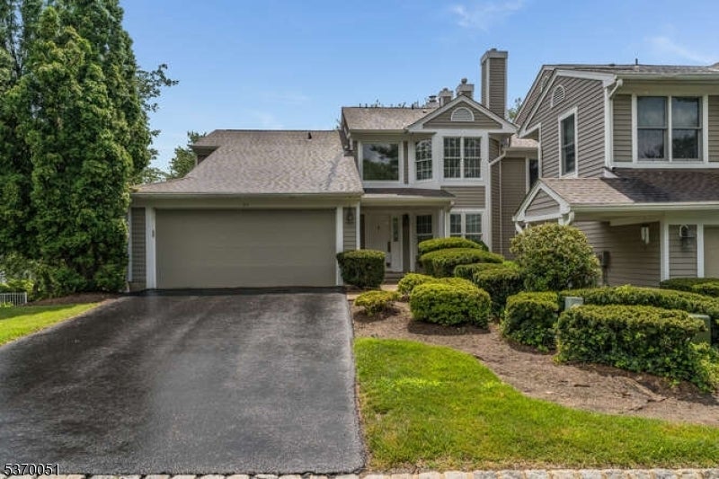 Photo of Listing #3975923