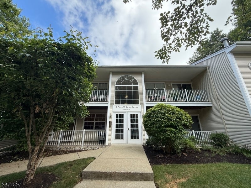 Photo of Listing #3976143
