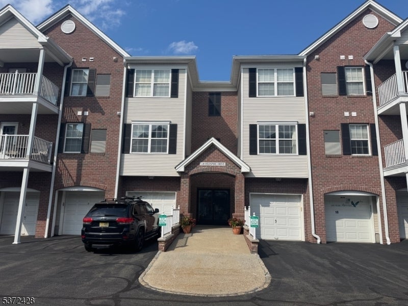 Photo of Listing #3976270