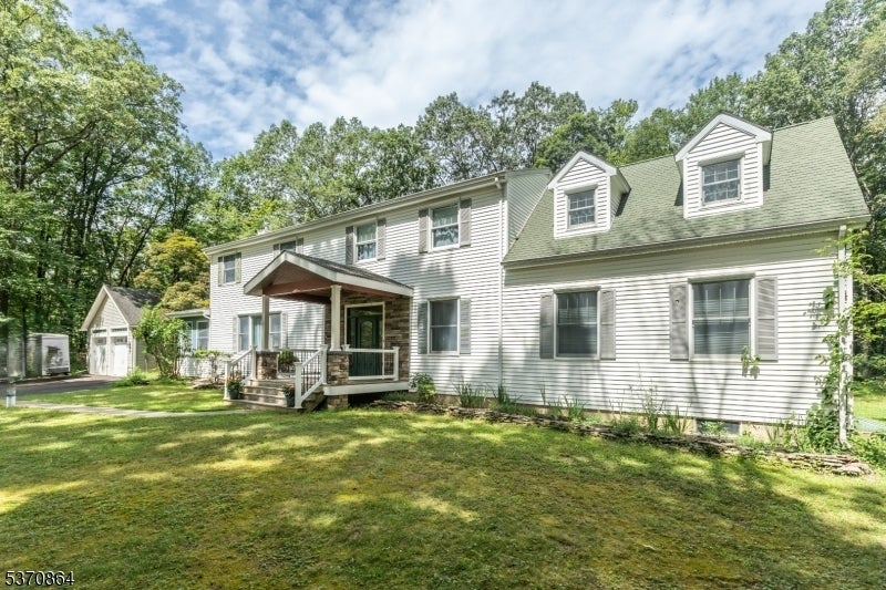 Photo of Listing #3976292